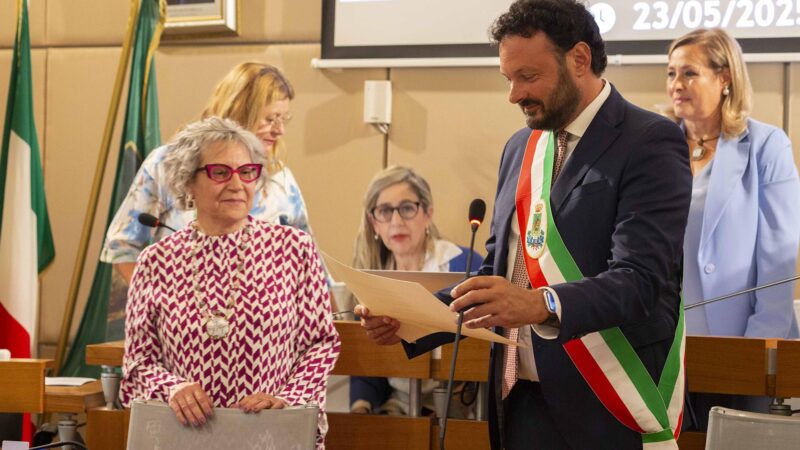 Conferita la cittadinanza onoraria al già prefetto Scaduto